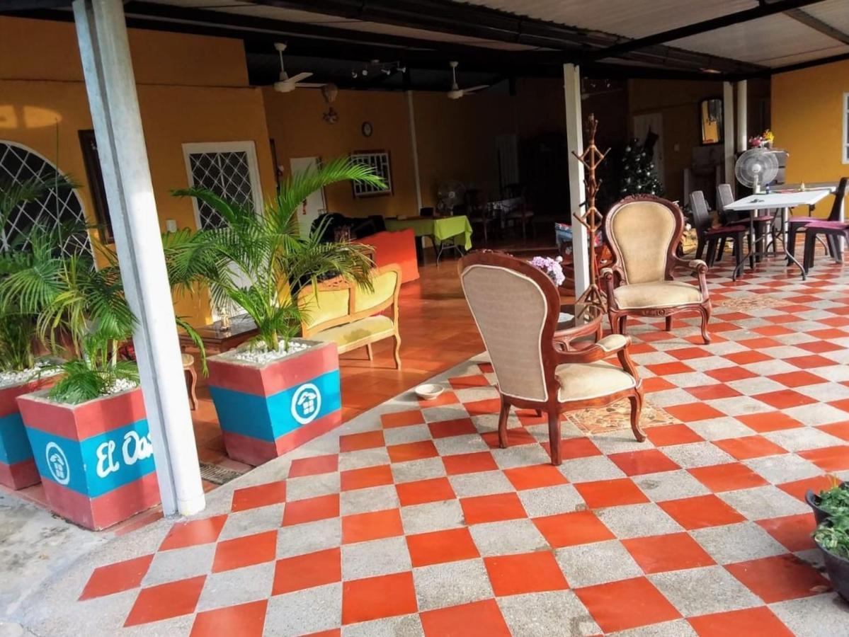 C&H Casa Campestre El Oasis Ricaurte Girardot住宿加早餐旅馆 外观 照片