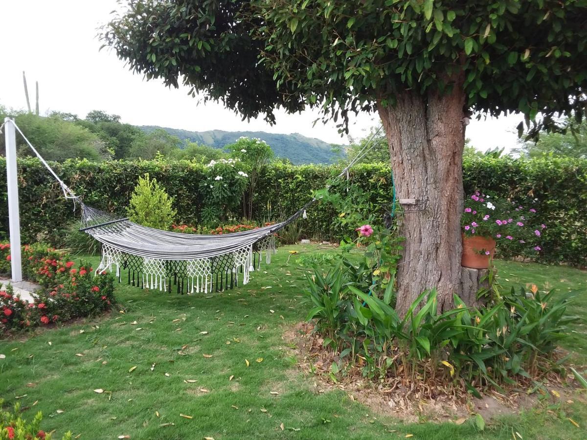 C&H Casa Campestre El Oasis Ricaurte Girardot住宿加早餐旅馆 外观 照片